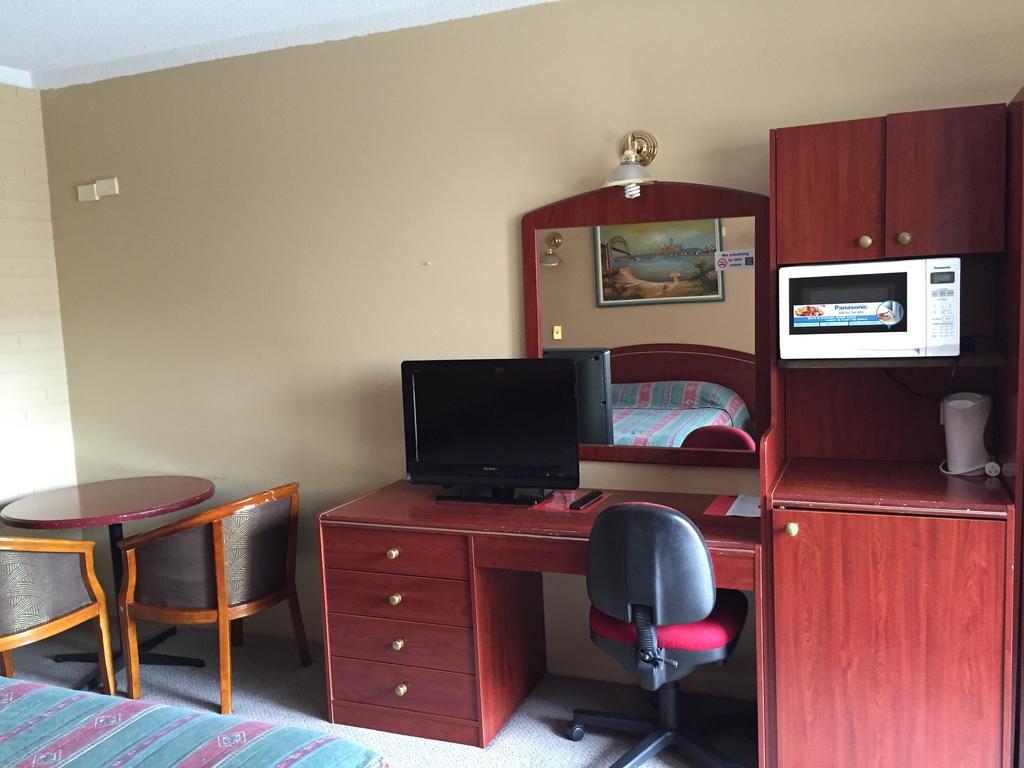 New Olympic Motel Lismore Room photo