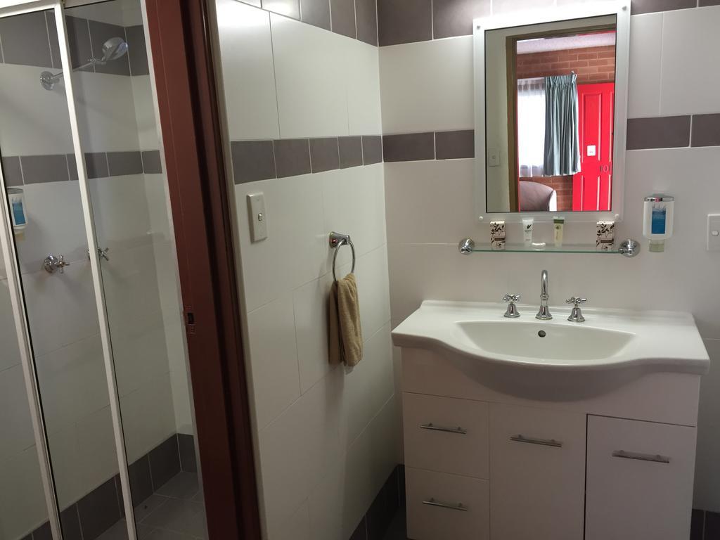 New Olympic Motel Lismore Room photo